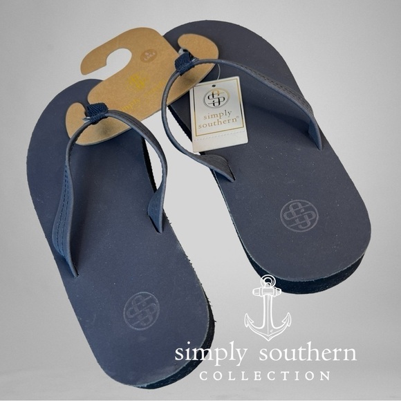 Simply Southern Shoes - Simply Southern Women’s Dark Gray Leather Flip Flops Shoes NWT Size S (5.5-6.5)